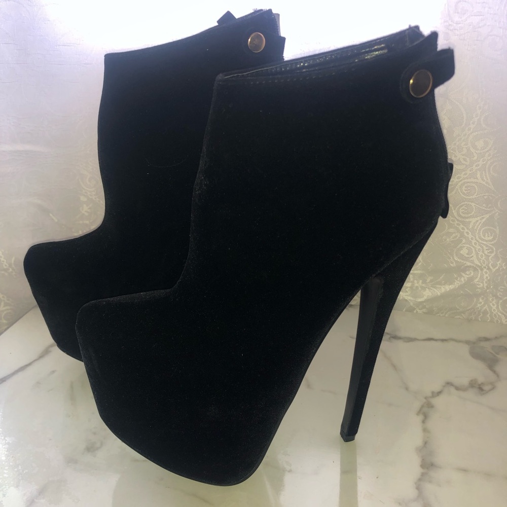 Suede Black Ankle Boot Heels